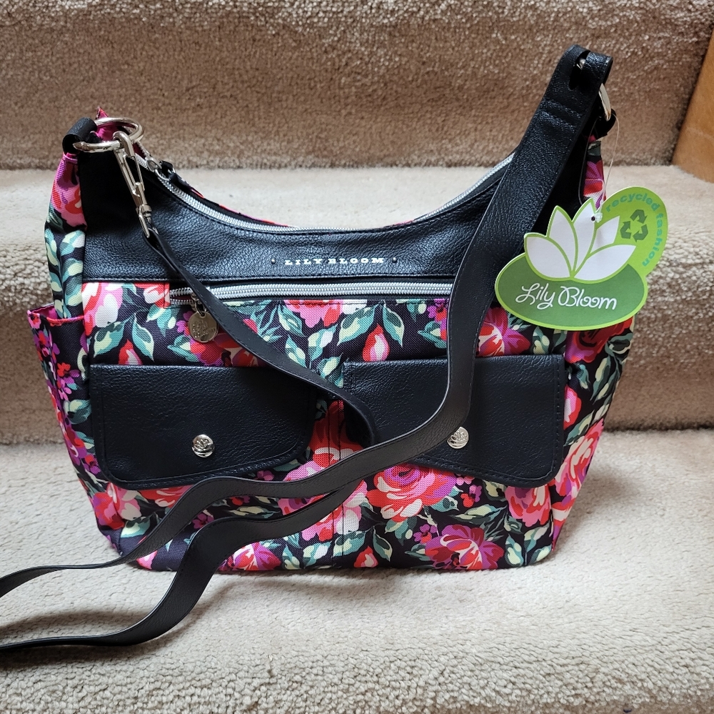 NWT 🥳HOST PICK!🥳 Lily Bloom Crossbody Bag in Karma Bloom Print!